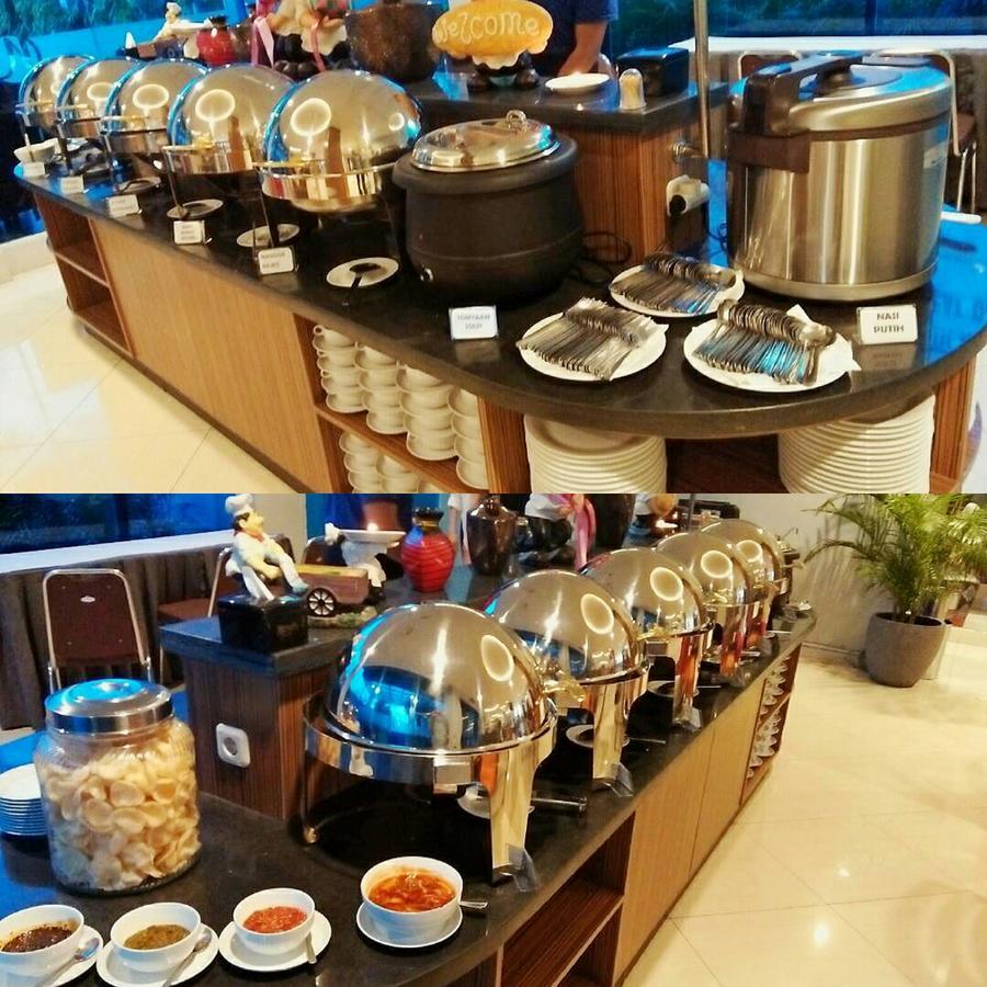 News Hotel Waru Sidoarjo Eksteriør billede
